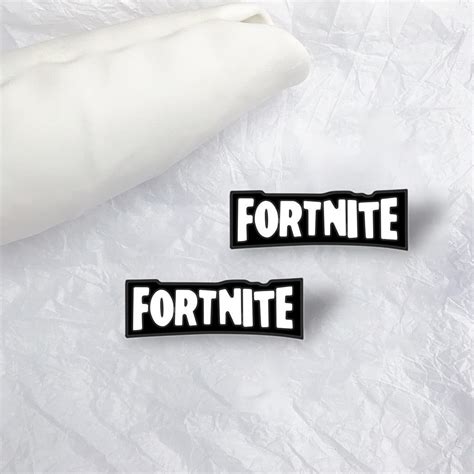 fortnite enamel pin